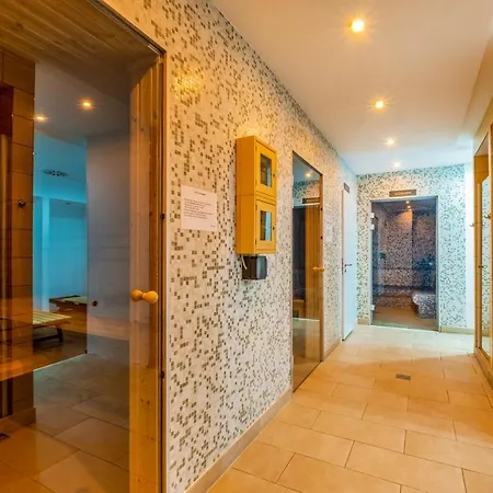 Myflat Club 218 Belvedere Wellness Apartment