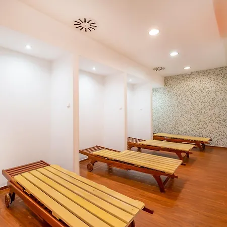 Myflat Club 218 Belvedere Wellness * شيوفوك