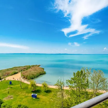 Myflat Club 218 Belvedere Wellness * Siófok